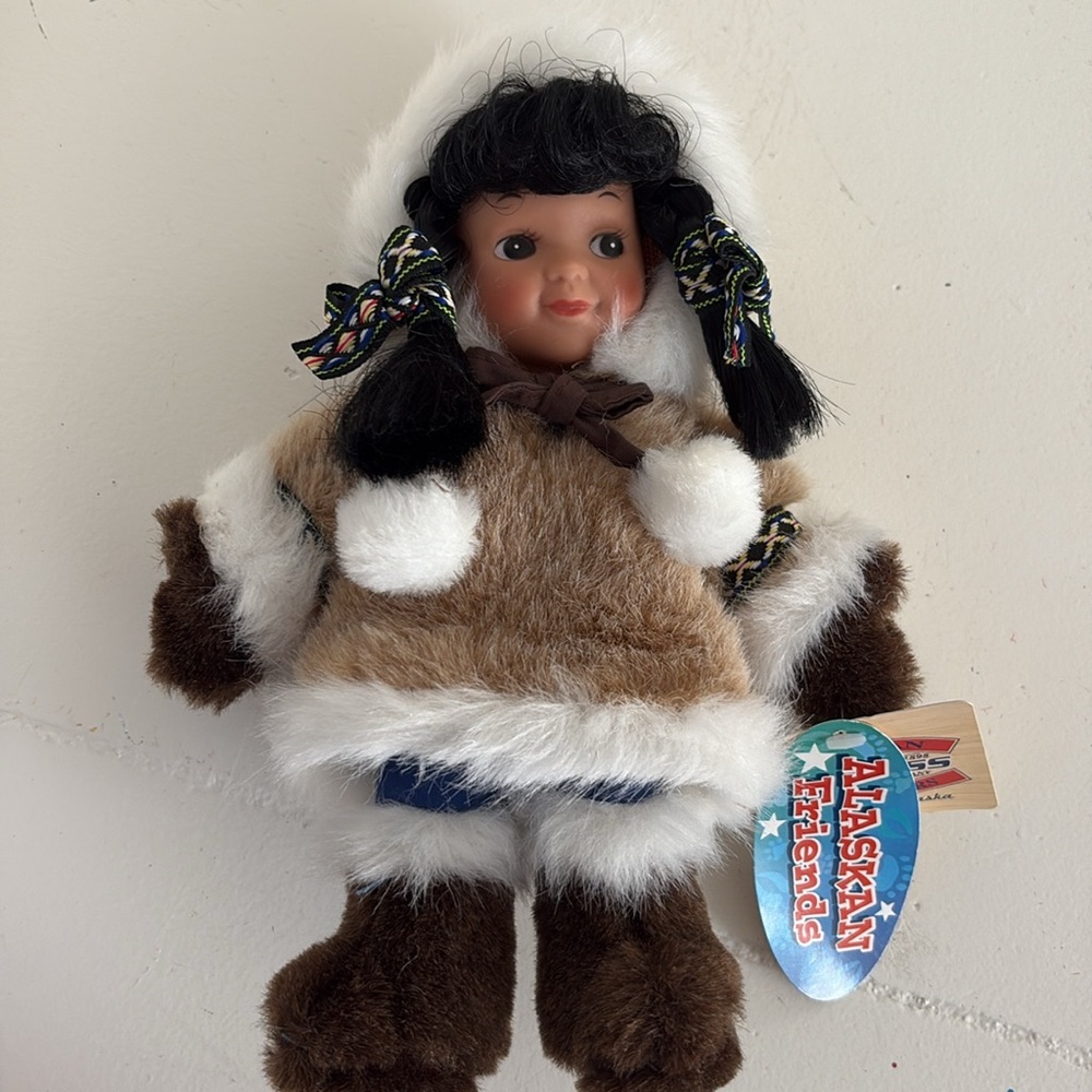 Eskimo girl doll from Alaska NWT